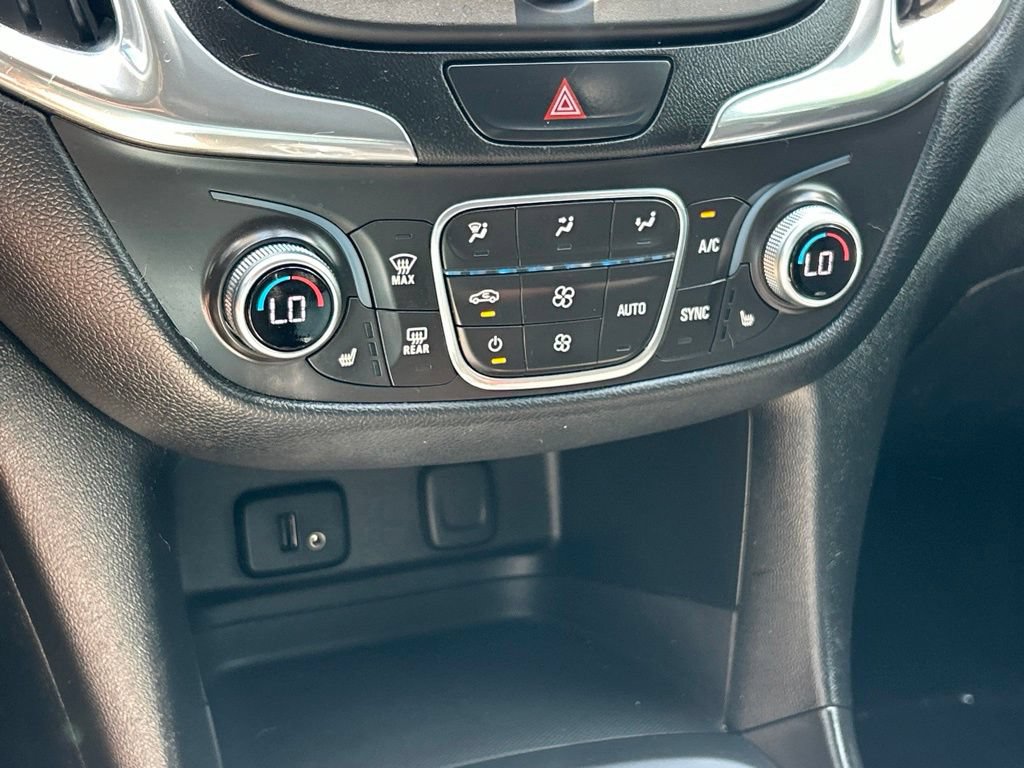 Used 2018 Chevrolet Equinox LT FWD image 35