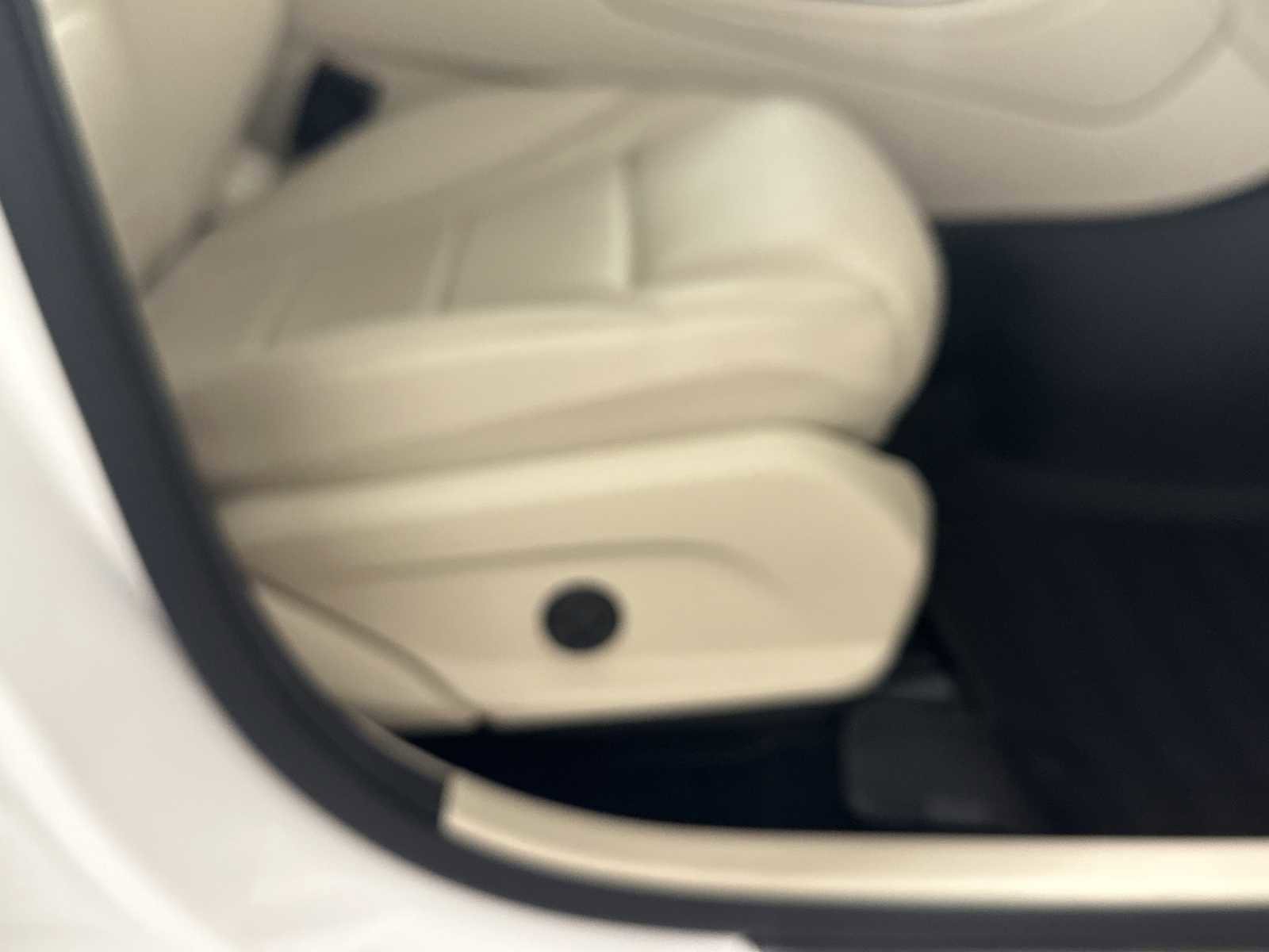 Used 2022 Mercedes-Benz GLC 300 image 17