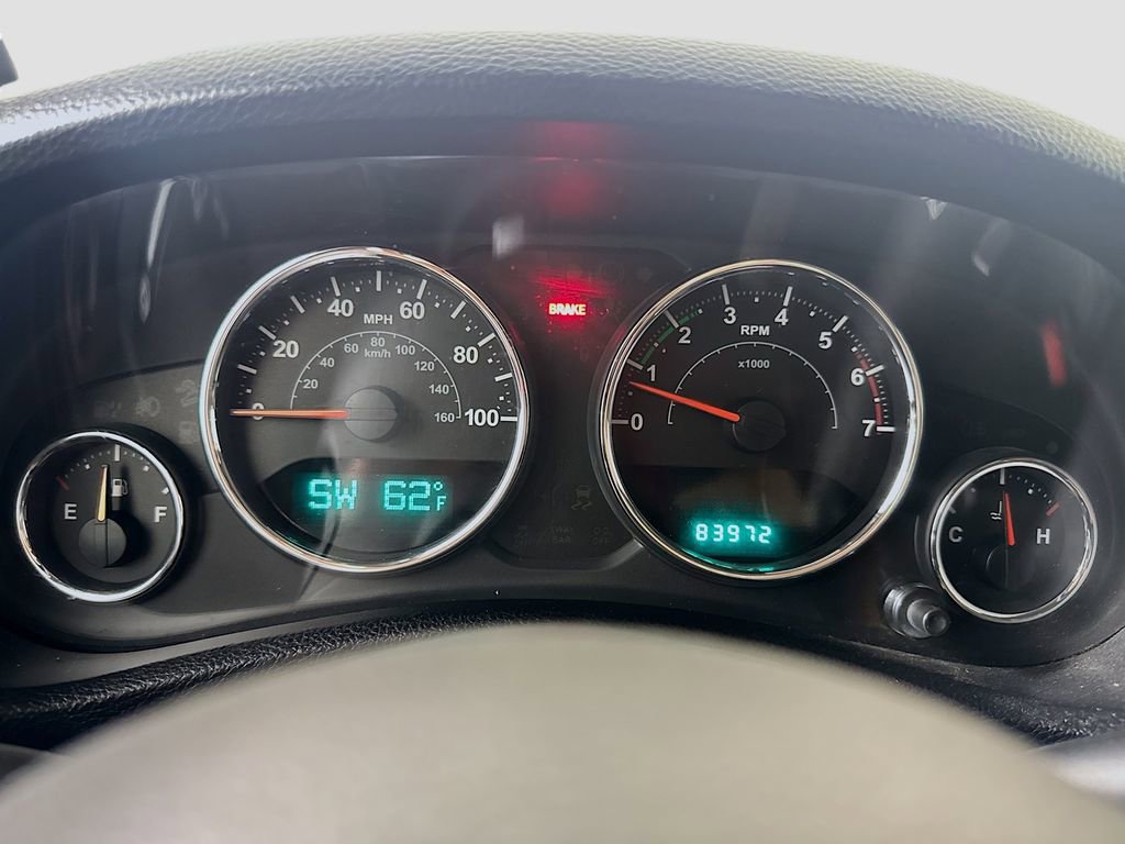 Used 2013 Jeep Wrangler Unlimited Sahara w/ Connectivity Group image 12