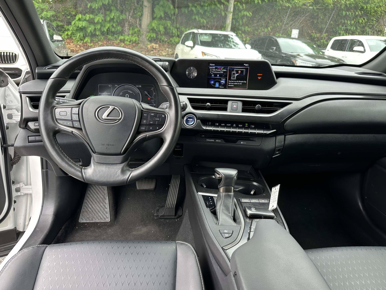 Used 2019 Lexus UX 250h AWD/4WD image 18