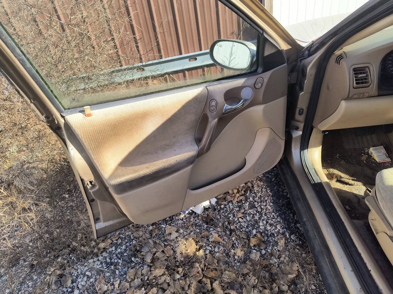 Used 2001 Saturn L-Series L200 FWD image 20