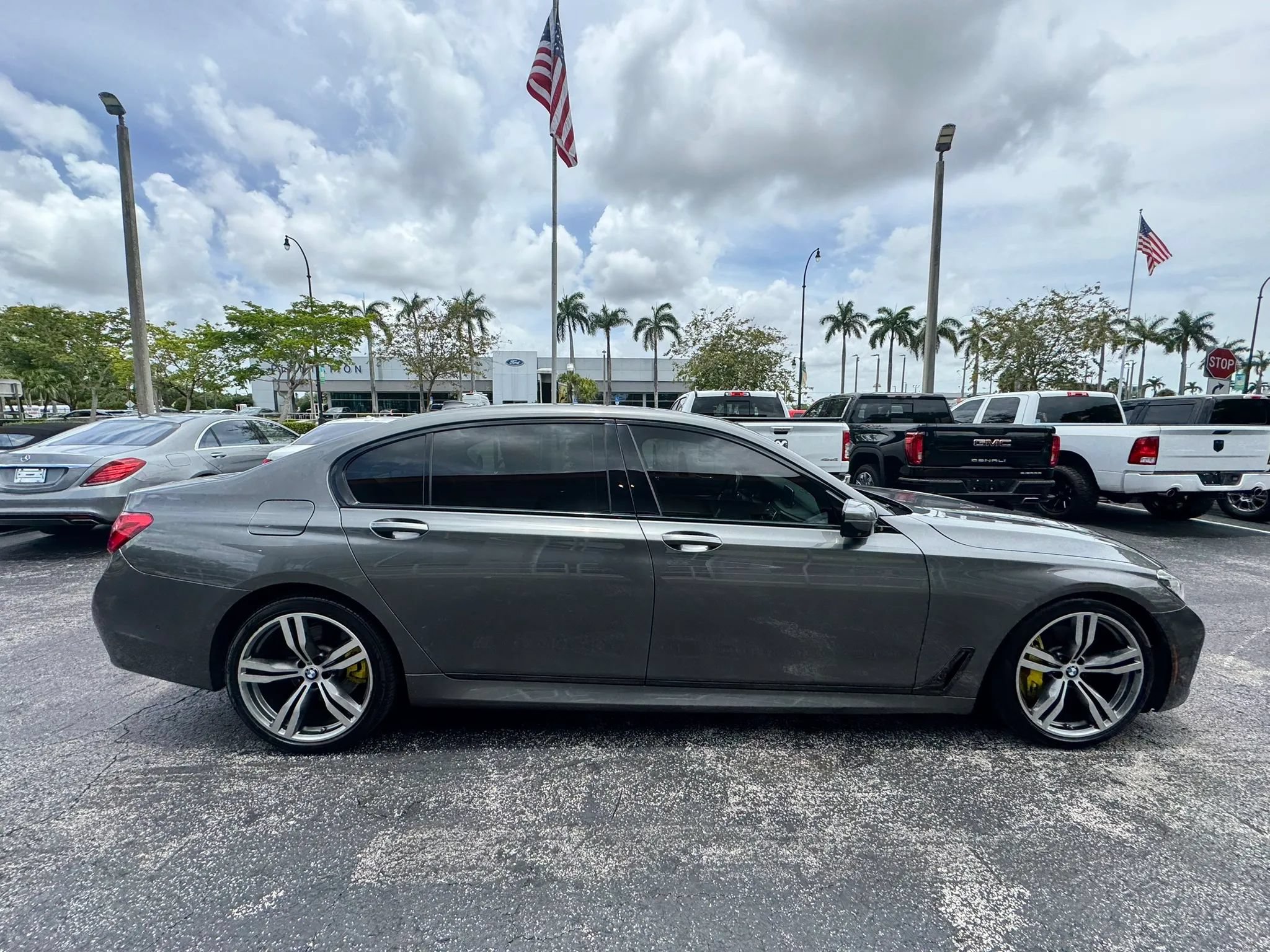 Used 2016 BMW 750i xDrive AWD/4WD image 11