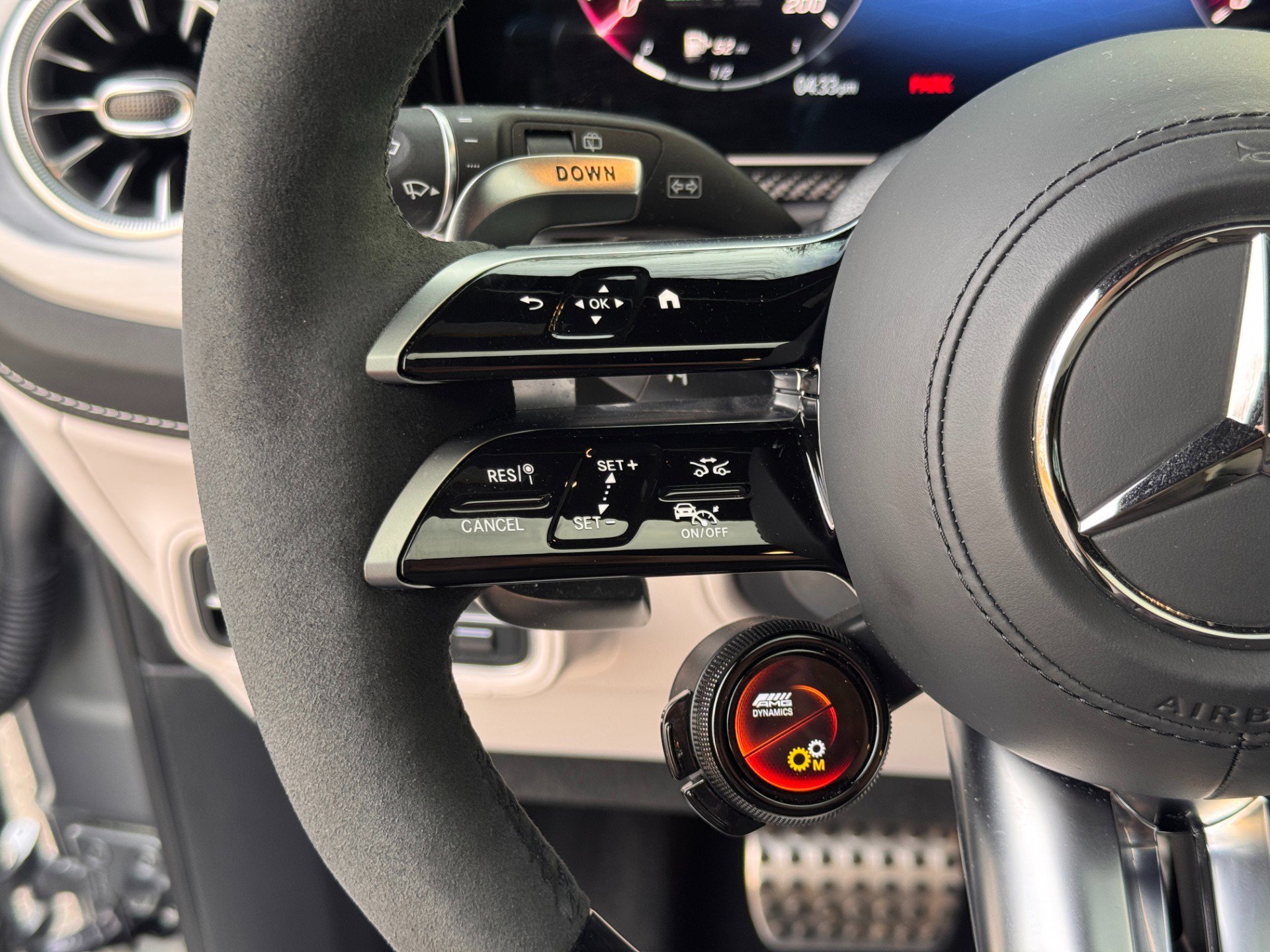 Used 2025 Mercedes-Benz G 63 AMG 4MATIC image 33