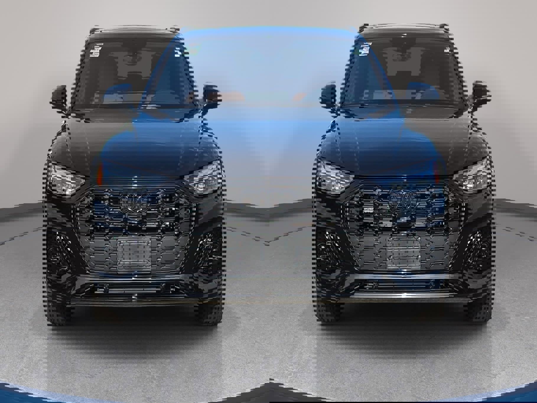 Used 2025 Audi Q5 e Premium Plus w/ Premium Plus Package image 2