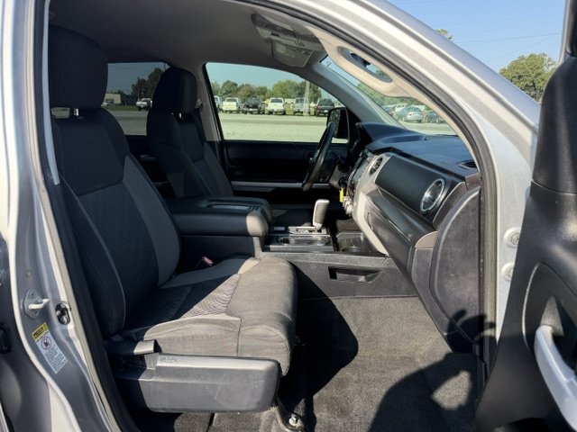 Used 2017 Toyota Tundra SR5 w/ SR5 Upgrade Package RWD image 7