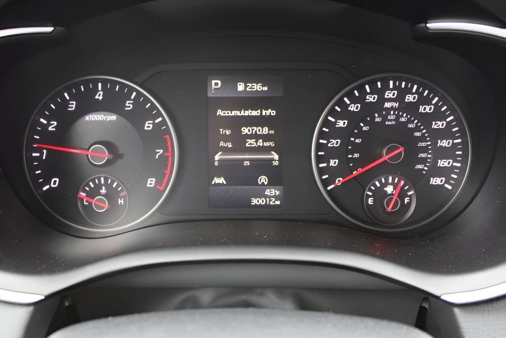 Used 2023 Kia Stinger GT-Line w/ Sun & Sound Package image 16