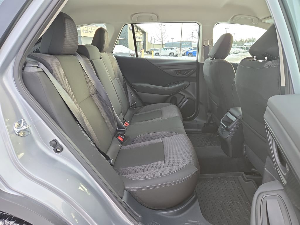 Used 2025 Subaru Outback image 16