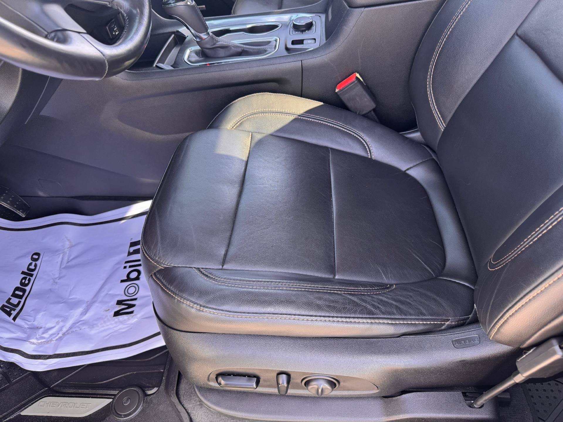 Used 2020 Chevrolet Traverse RS AWD/4WD image 11