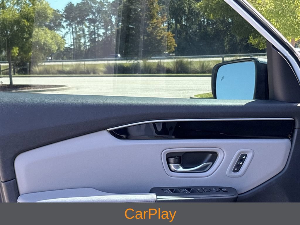Used 2025 Honda Pilot EX-L image 3
