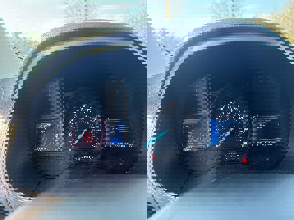 Used 2022 Ford Edge SEL w/ Convenience Package image 13