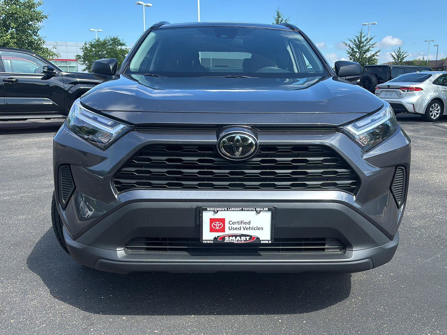 Used 2025 Toyota RAV4 LE AWD/4WD image 5