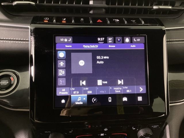 Used 2021 Jeep Grand Cherokee L Laredo image 24