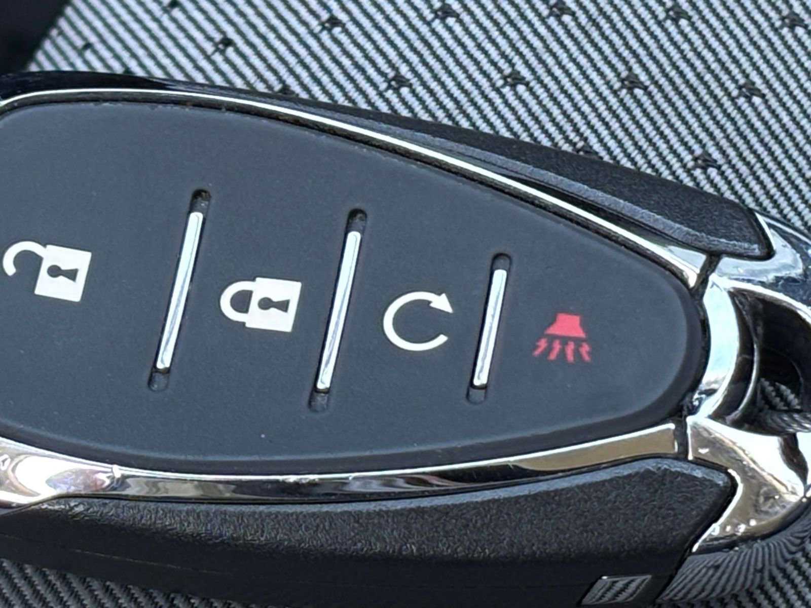 Used 2025 Chevrolet Trax LT image 25