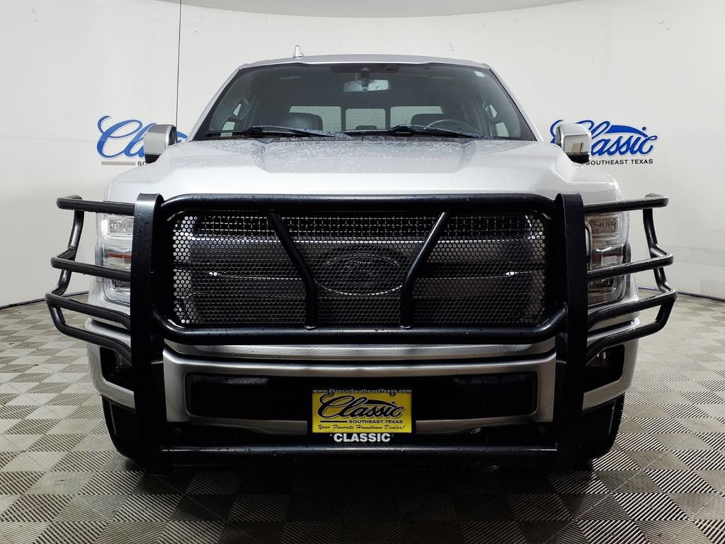 Used 2019 Ford F150 Platinum w/ Equipment Group 701A Luxury AWD/4WD image 3