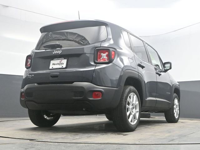 Used 2023 Jeep Renegade Latitude image 42