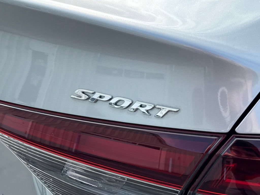 Certified 2025 Honda Civic Sport image 10