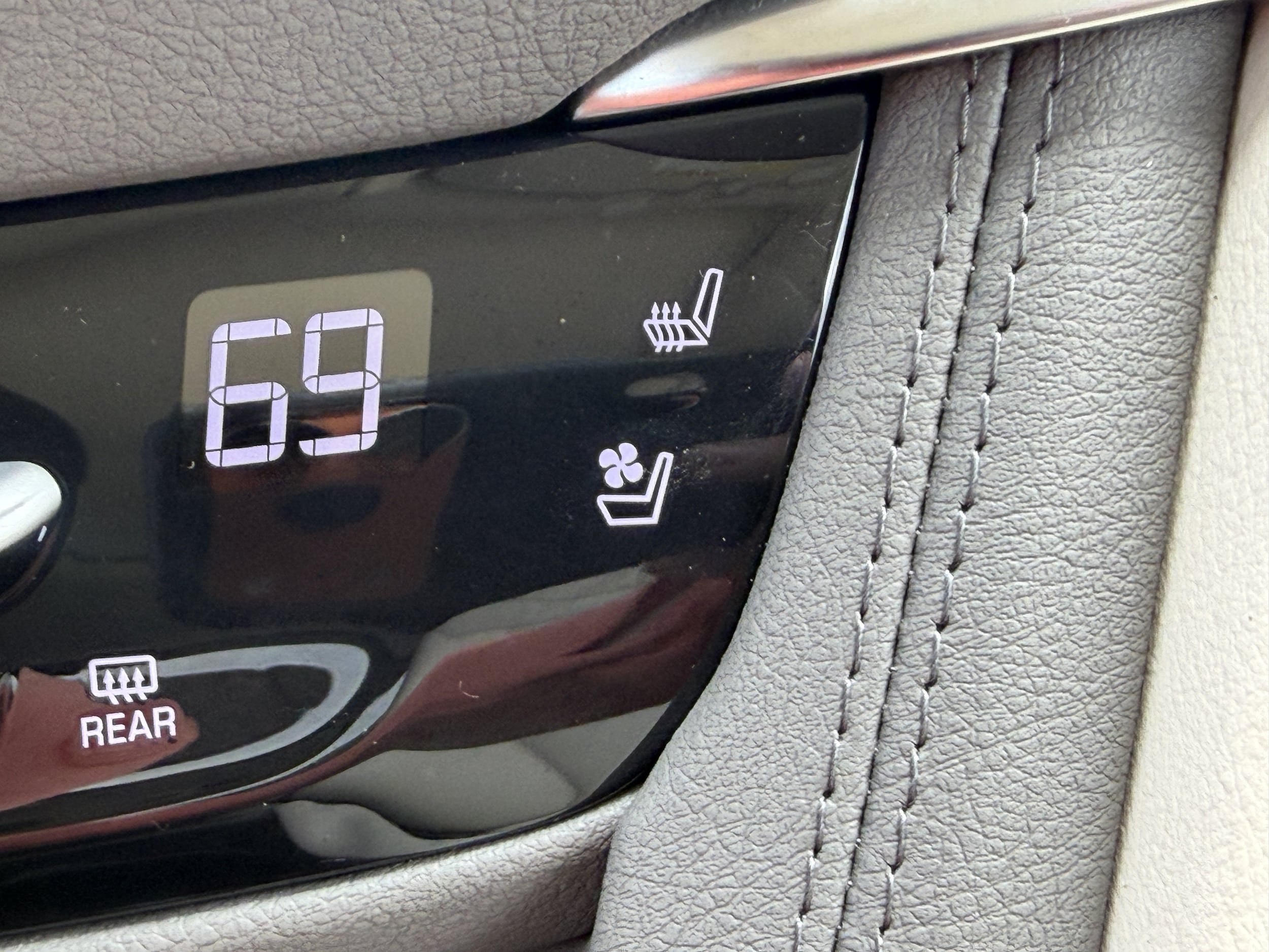 New 2026 Cadillac XT5 Premium Luxury w/ Driver Assist Package FWD image 24