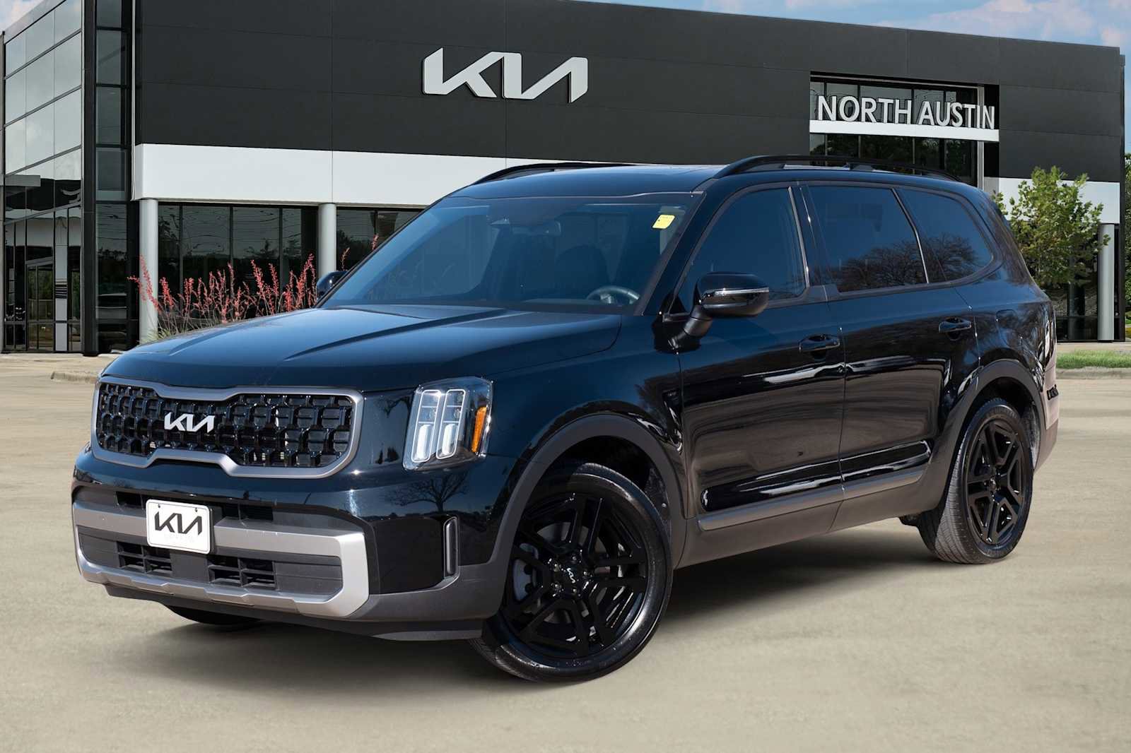 Used 2023 Kia Telluride EX X-Line image 1