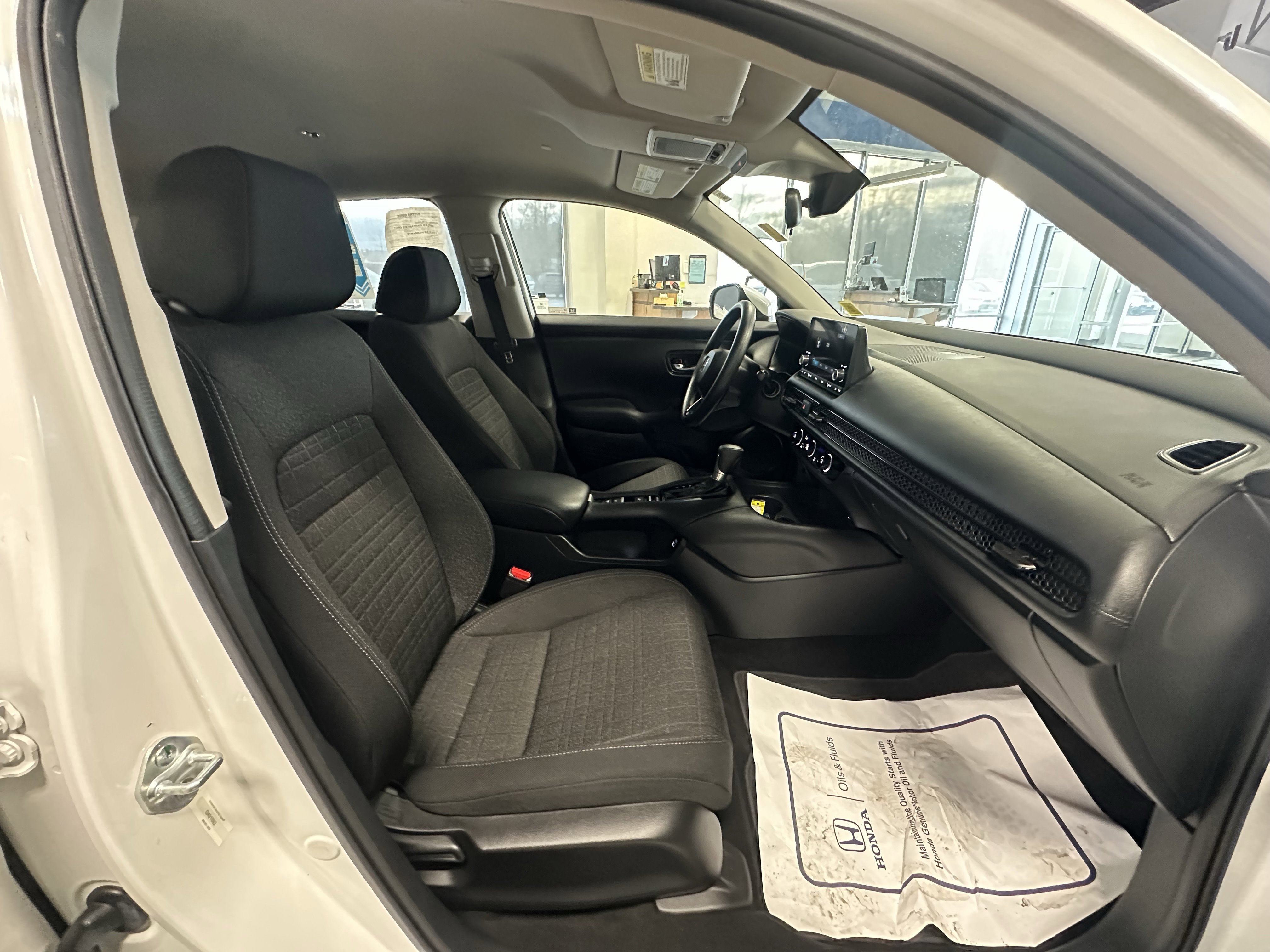 Used 2023 Honda HR-V LX image 20