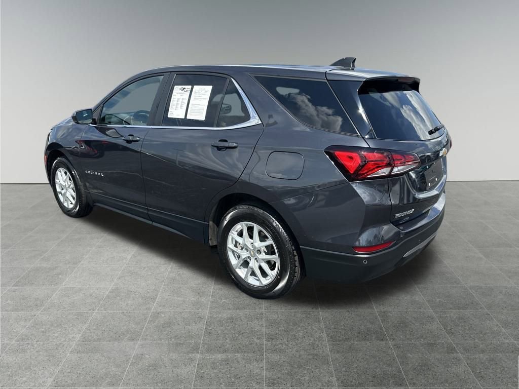 Used 2022 Chevrolet Equinox LT image 3