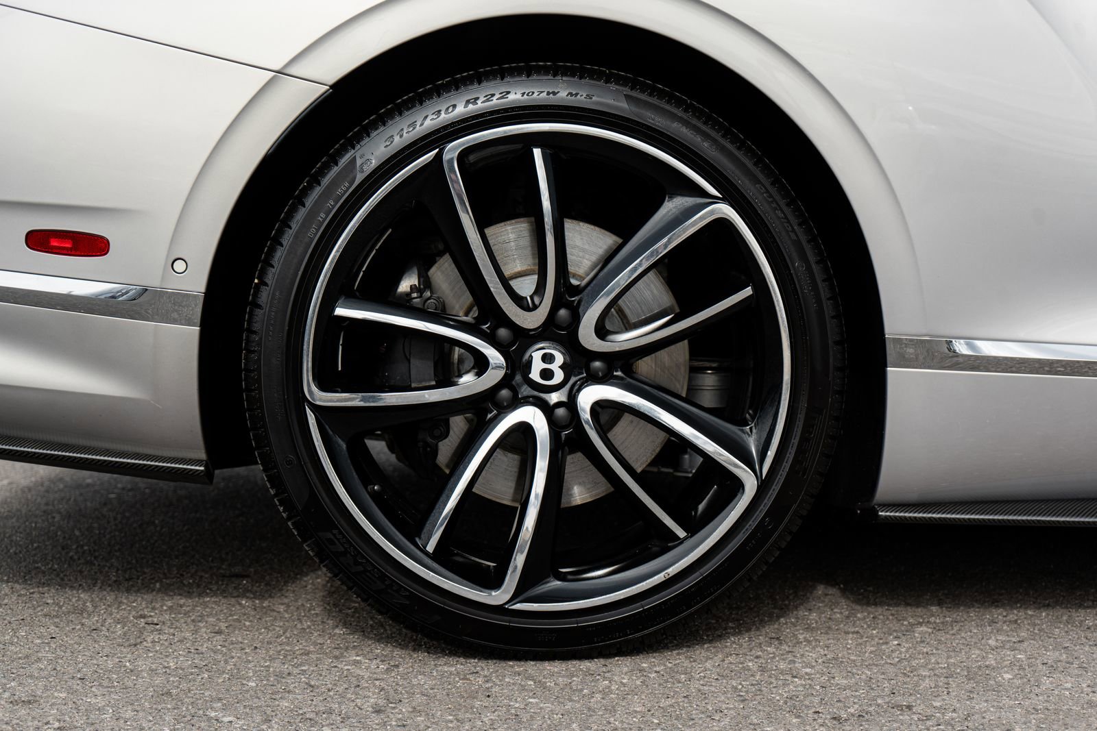 Certified 2023 Bentley Continental GT Azure image 15