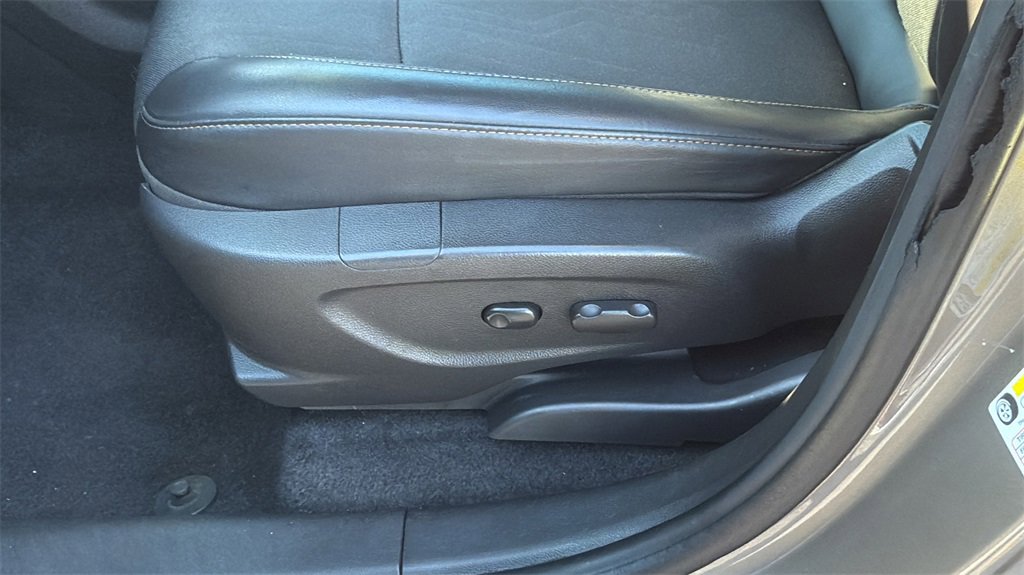 Used 2022 Chevrolet Trax LT w/ Driver Confidence Package image 12