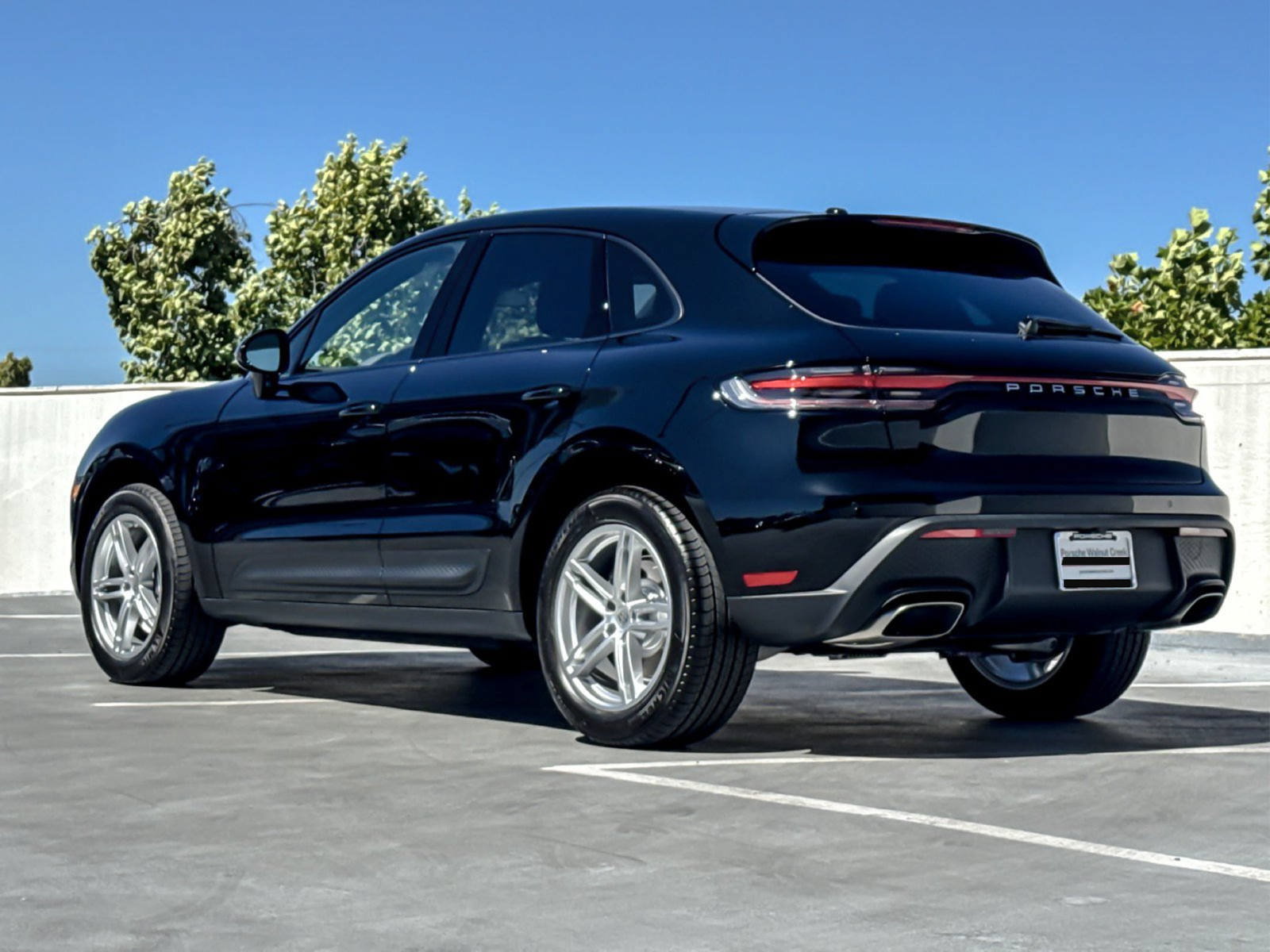 New 2026 Porsche Macan AWD/4WD image 3