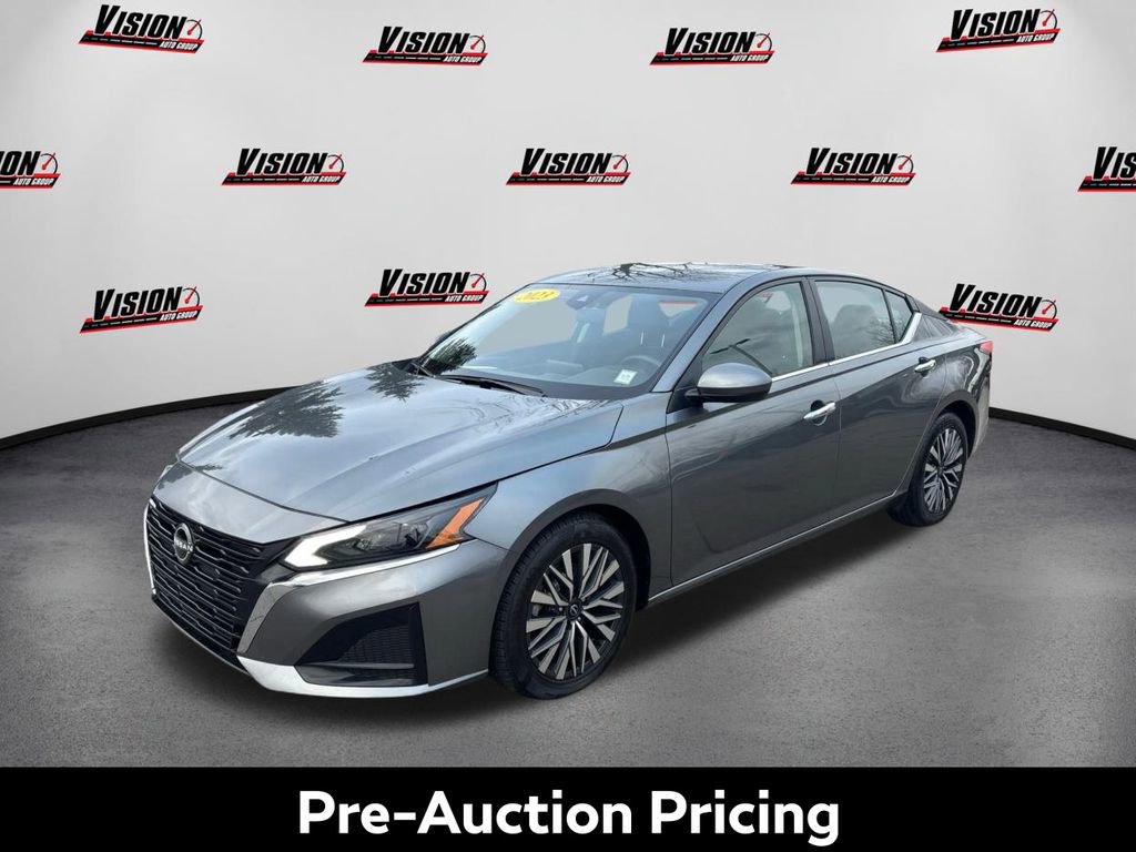 Used 2023 Nissan Altima 2.5 SV