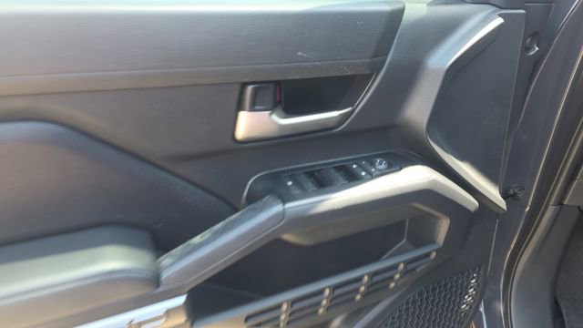 Used 2025 Toyota Tacoma TRD Sport AWD/4WD image 11