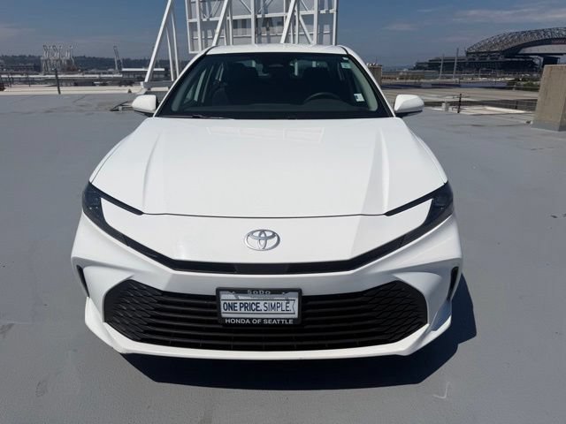 Used 2025 Toyota Camry LE FWD image 8