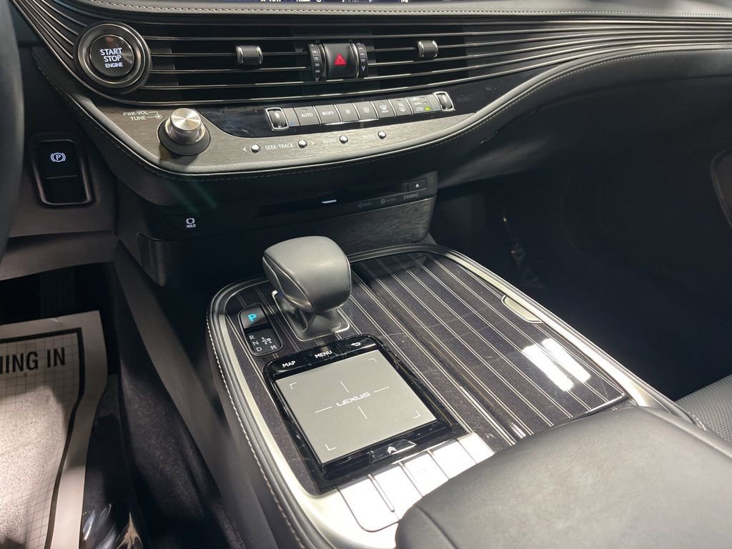 Used 2019 Lexus LS 500 AWD w/ Accessory Package (Z1) image 31