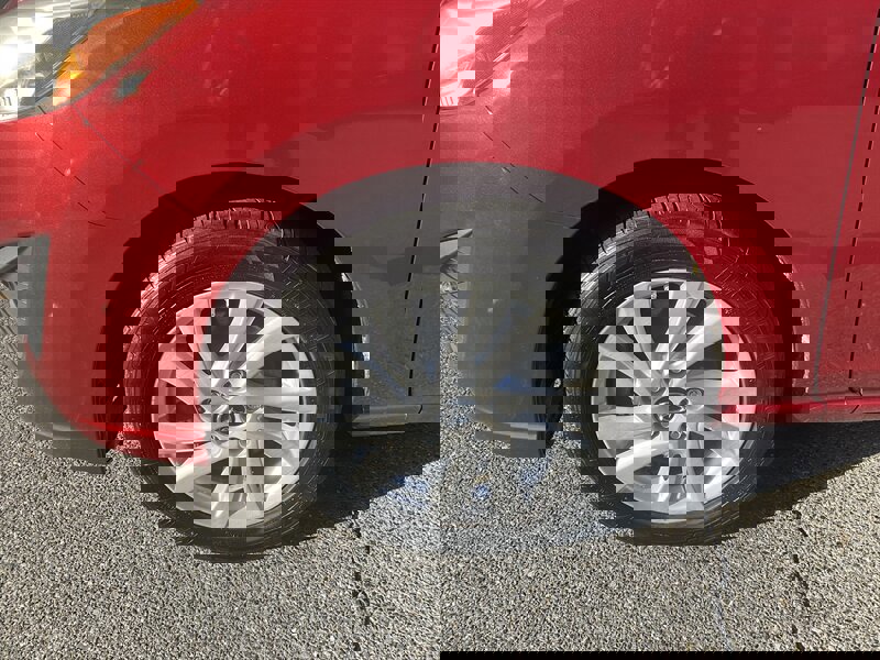 Used 2015 MAZDA MAZDA5 Sport image 10