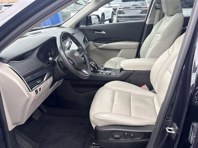 Certified 2023 Cadillac XT4 Premium Luxury w/ Cold Weather Package image 19