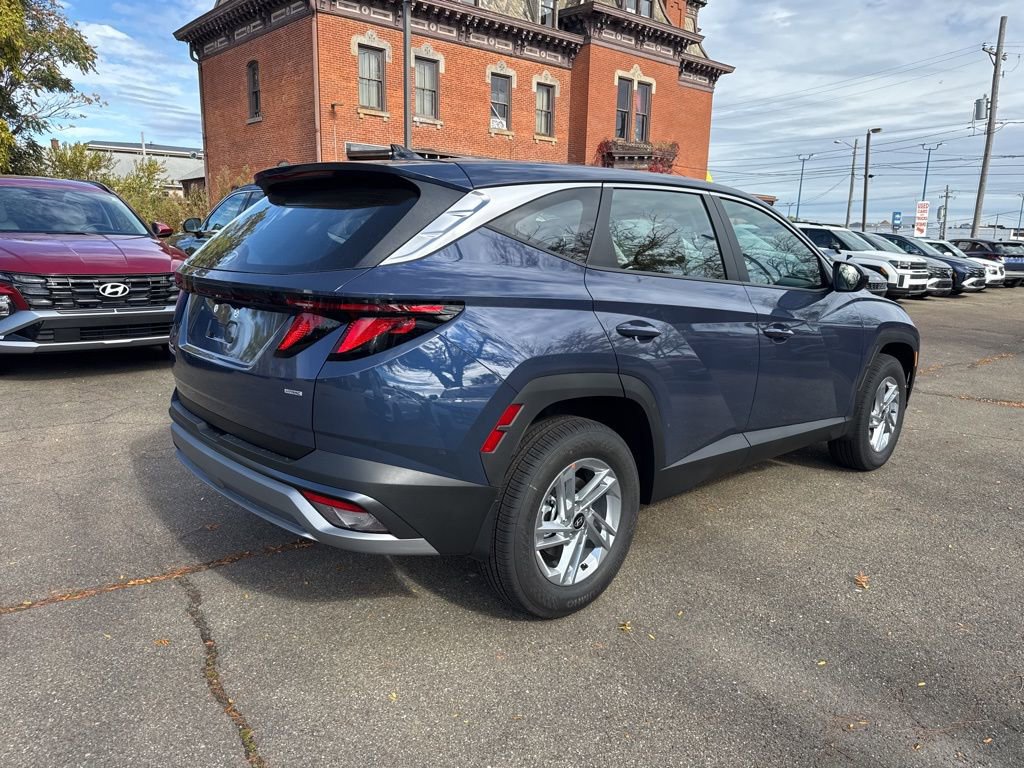 New 2026 Hyundai Tucson SE image 7