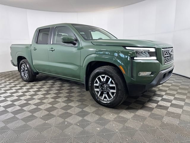 Used 2024 Nissan Frontier SL w/ Technology Package image 2