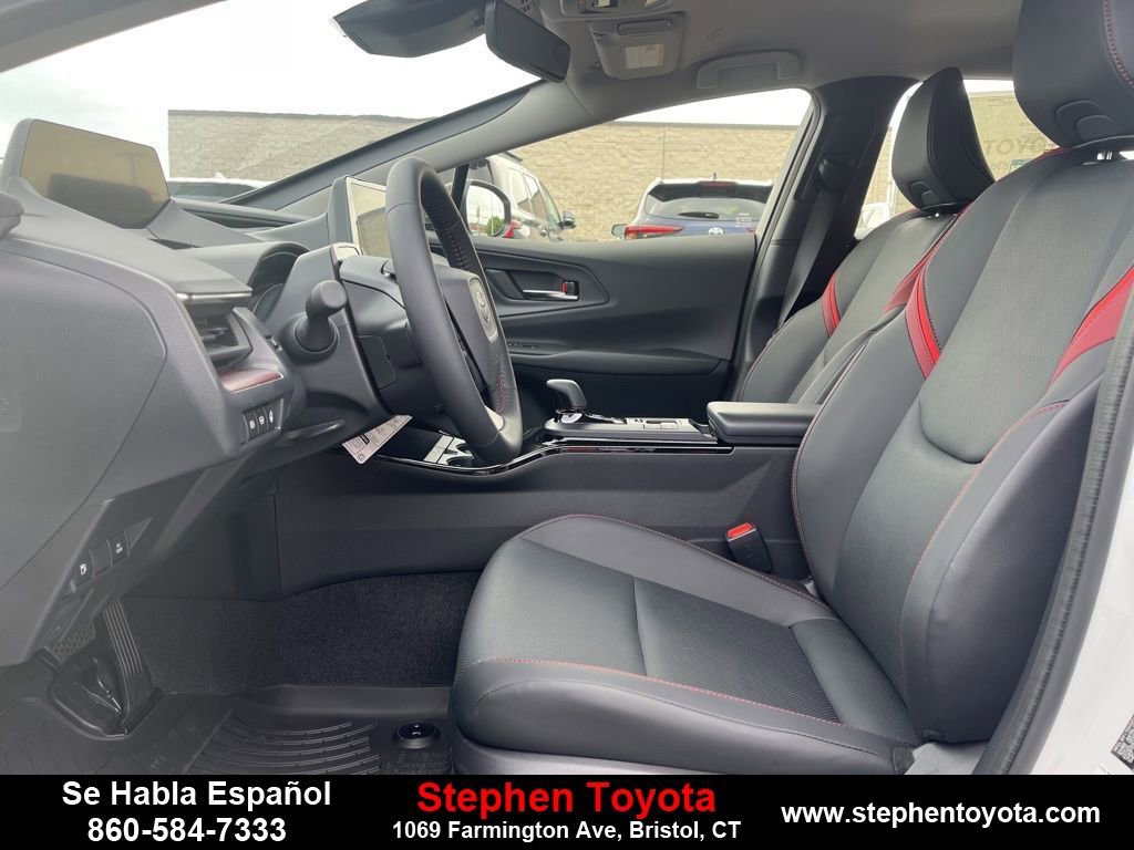 New 2025 Toyota Prius Plug-In Hybrid image 13