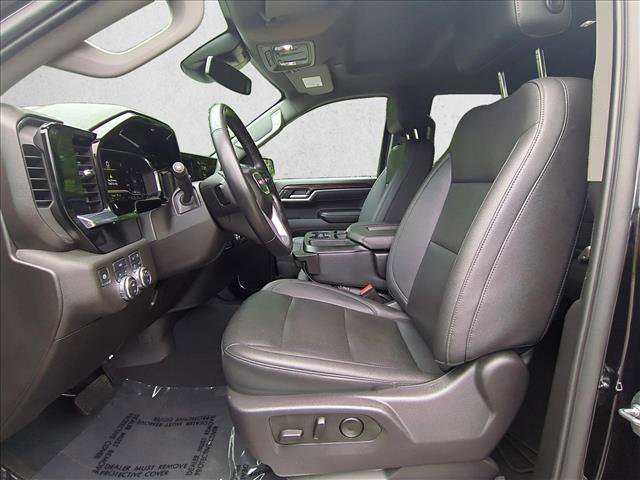 Used 2025 GMC Sierra 1500 SLT AWD/4WD image 16