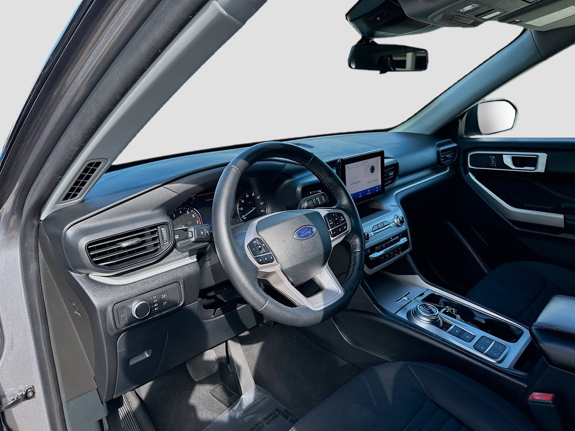 Used 2021 Ford Explorer XLT image 9