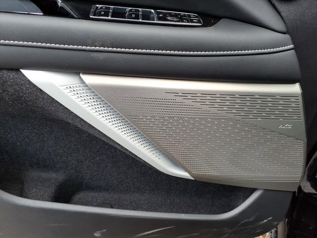 New 2026 Cadillac Optiq Sport 1 w/ LPO, Floor Liner Package image 14