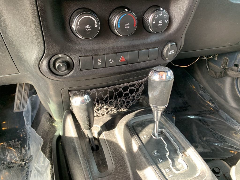 Used 2016 Jeep Wrangler Unlimited Sport AWD/4WD image 25
