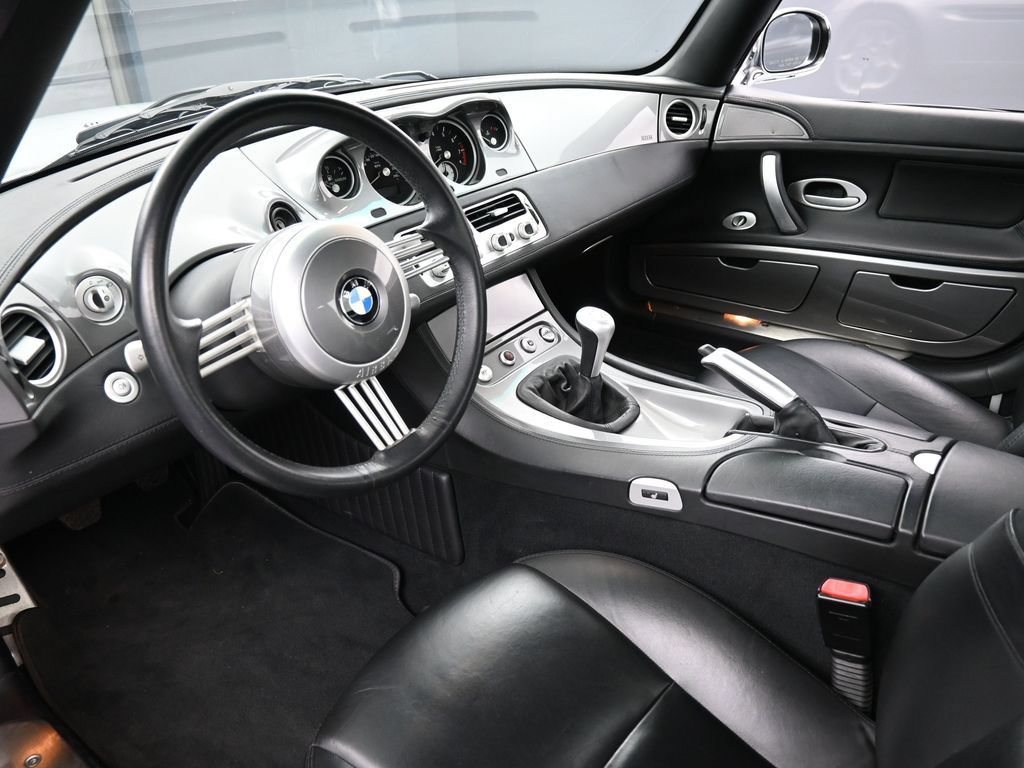 Used 2001 BMW Z8 RWD image 4