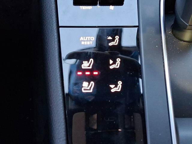 New 2025 Porsche Macan image 19