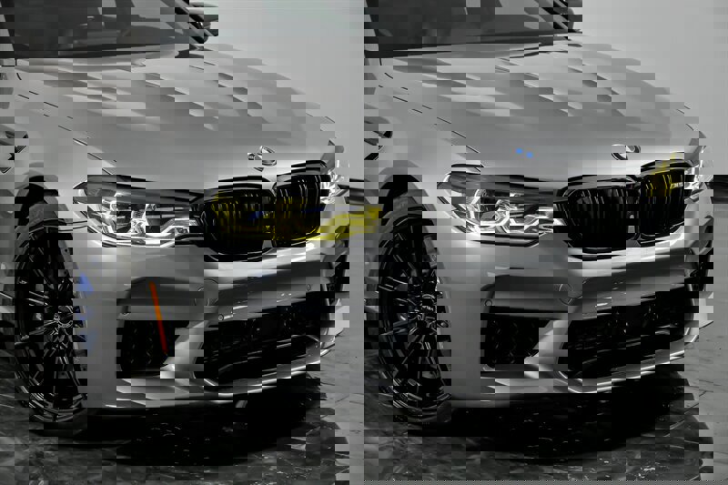 Used 2019 BMW M5 w/ Executive Package image 2