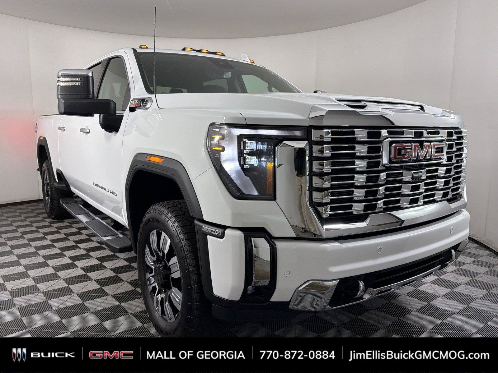 New 2026 GMC Sierra 2500 Denali w/ Denali Reserve Package AWD/4WD image 1