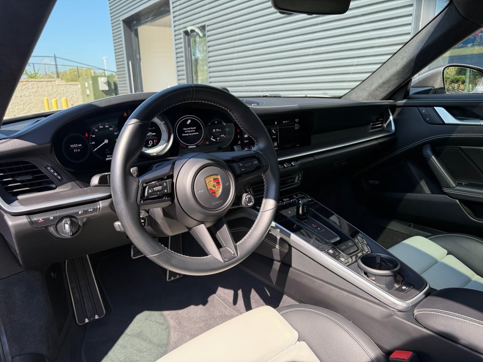 Certified 2022 Porsche 911 Turbo AWD/4WD image 4
