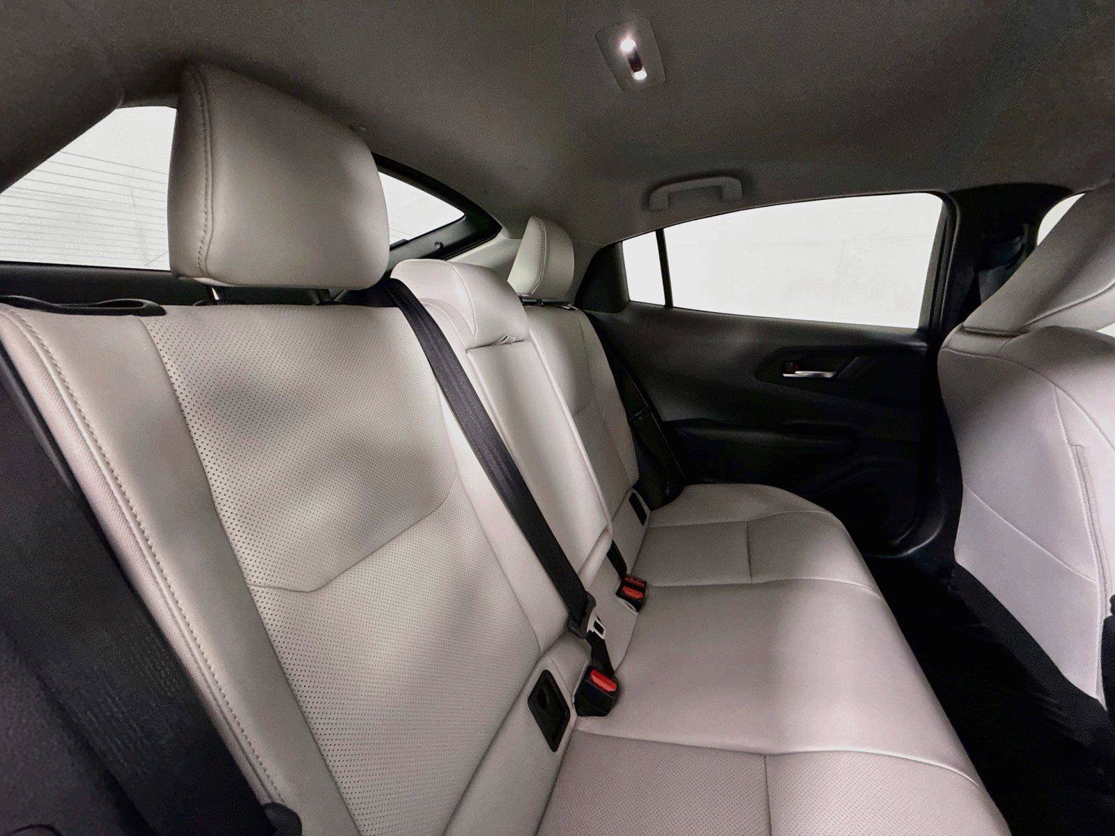 Certified 2026 Toyota Prius XLE FWD image 39