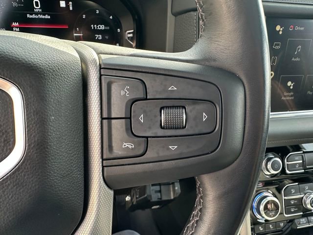 Used 2022 GMC Yukon XL Denali AWD/4WD image 14