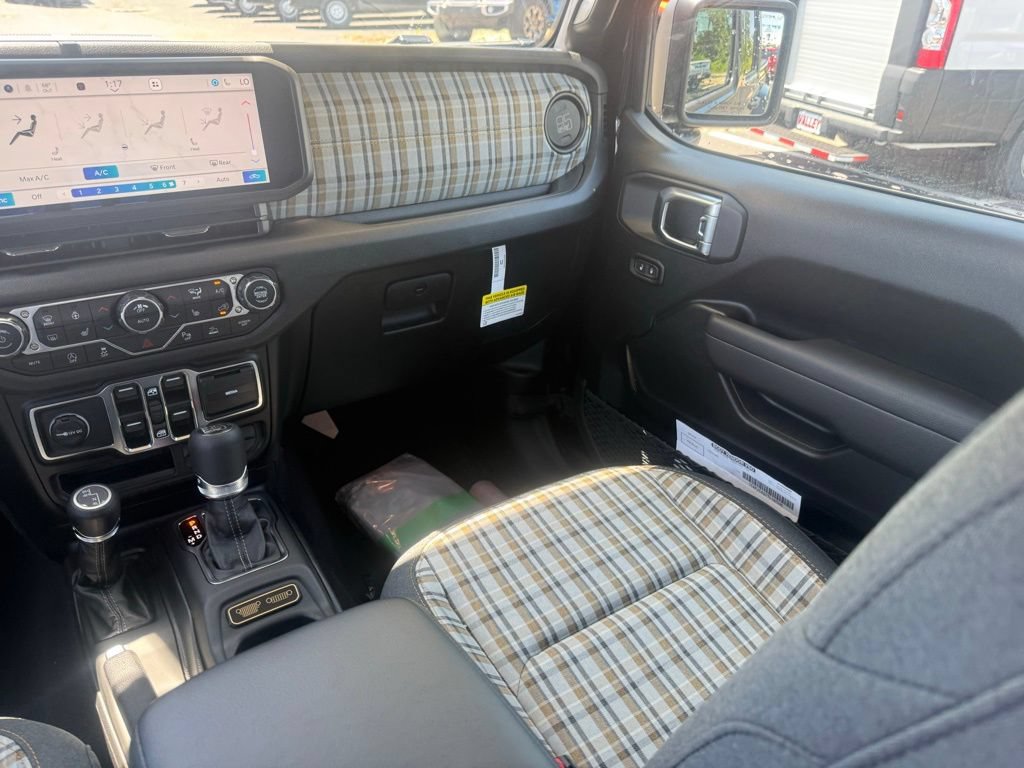 New 2026 Jeep Gladiator Sport AWD/4WD image 36