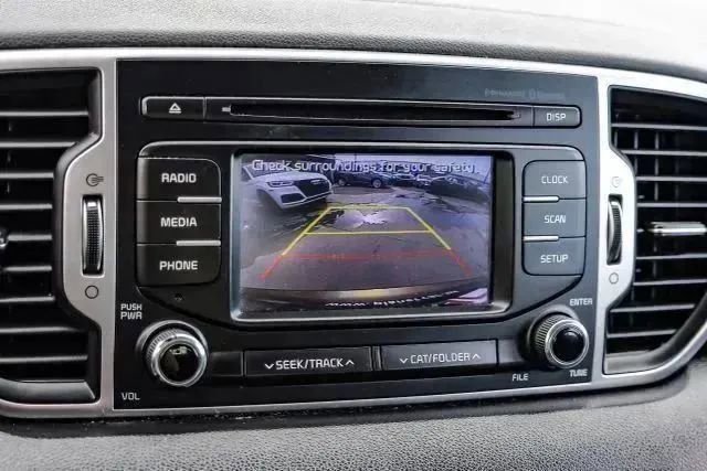 Used 2019 Kia Sportage LX FWD image 26