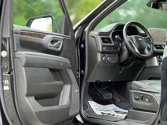 Used 2023 Chevrolet Suburban LT AWD/4WD image 10